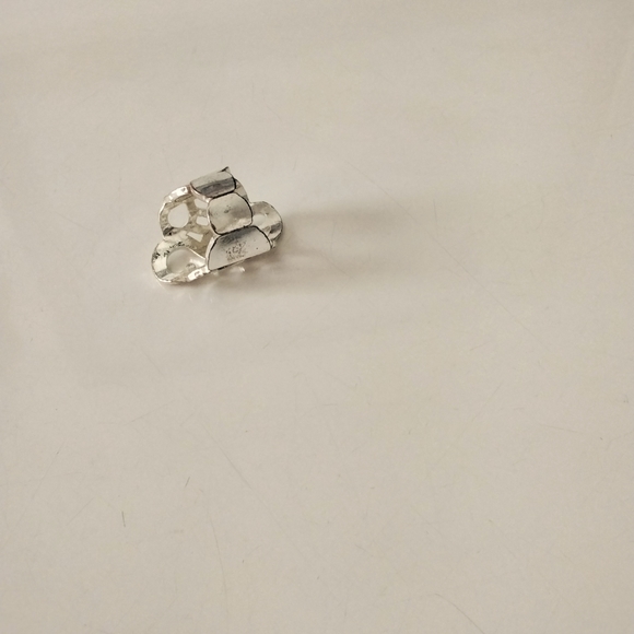 Statement ring in silvertone, size 8 adjustable - Picture 11 of 11